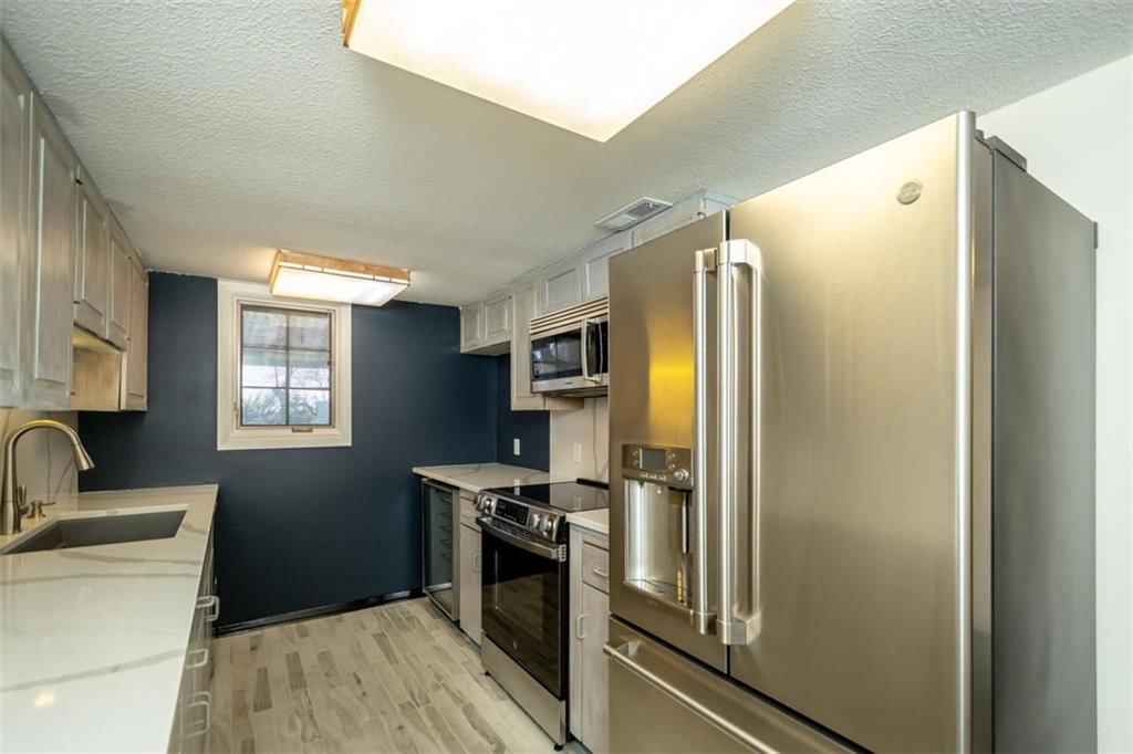 2713 W 24th Terrace — photo 5