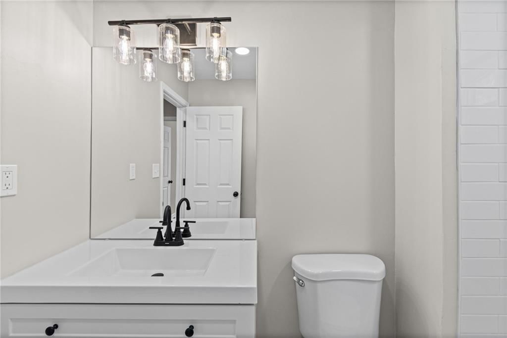 8921 N Charlotte Street — photo 12