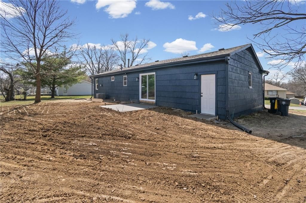 8921 N Charlotte Street — photo 19