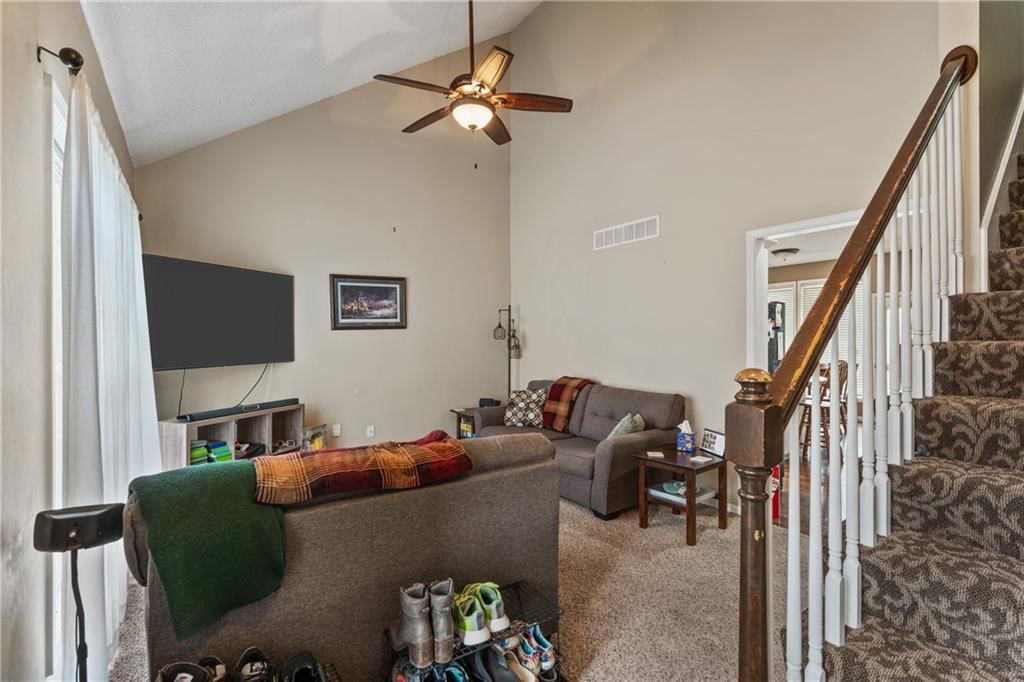 14652 W 151st Terrace — photo 6