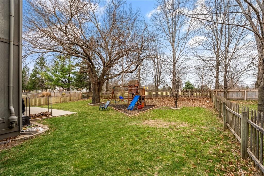 14652 W 151st Terrace — photo 39
