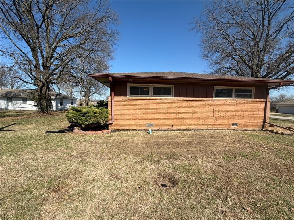 904 N High Street — photo 10