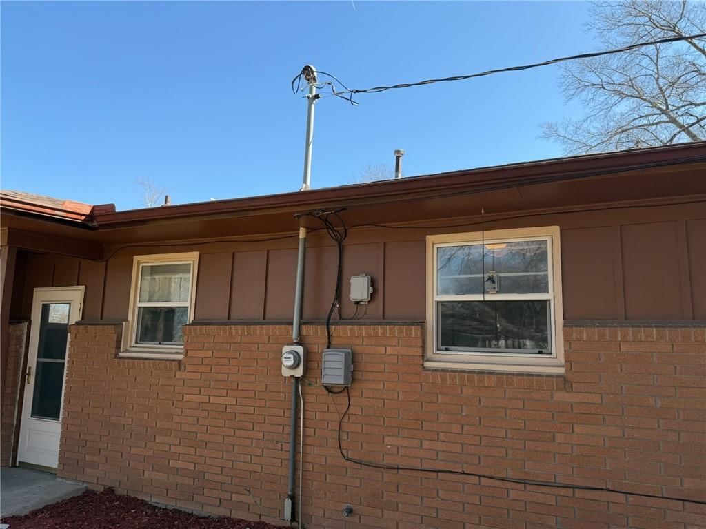 904 N High Street — photo 13