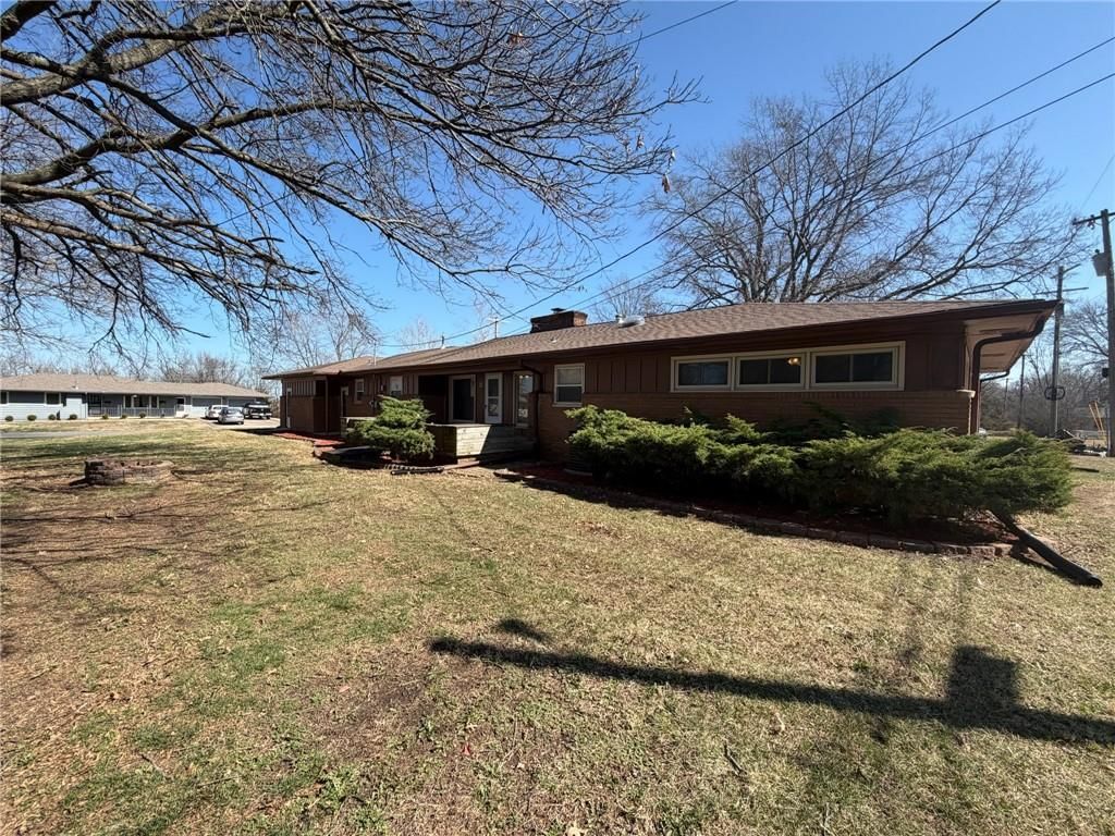 904 N High Street — photo 19