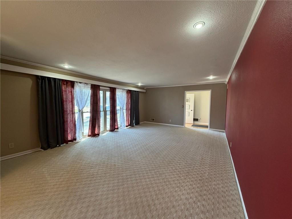 904 N High Street — photo 58