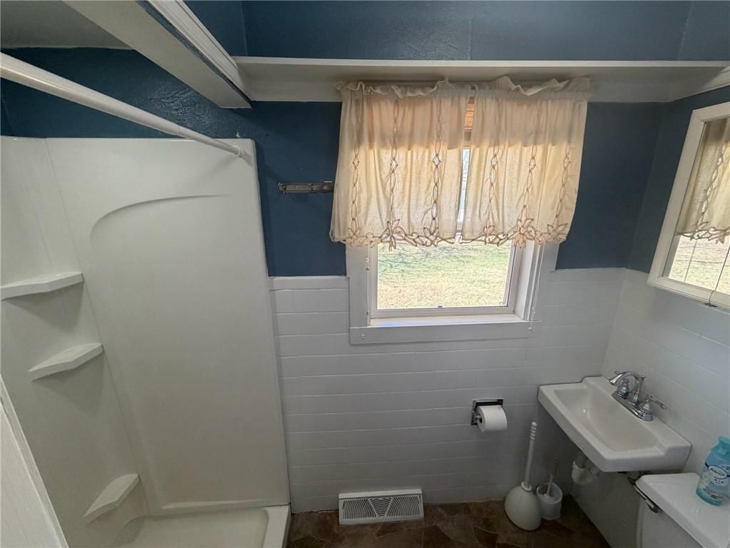 904 N High Street — photo 82