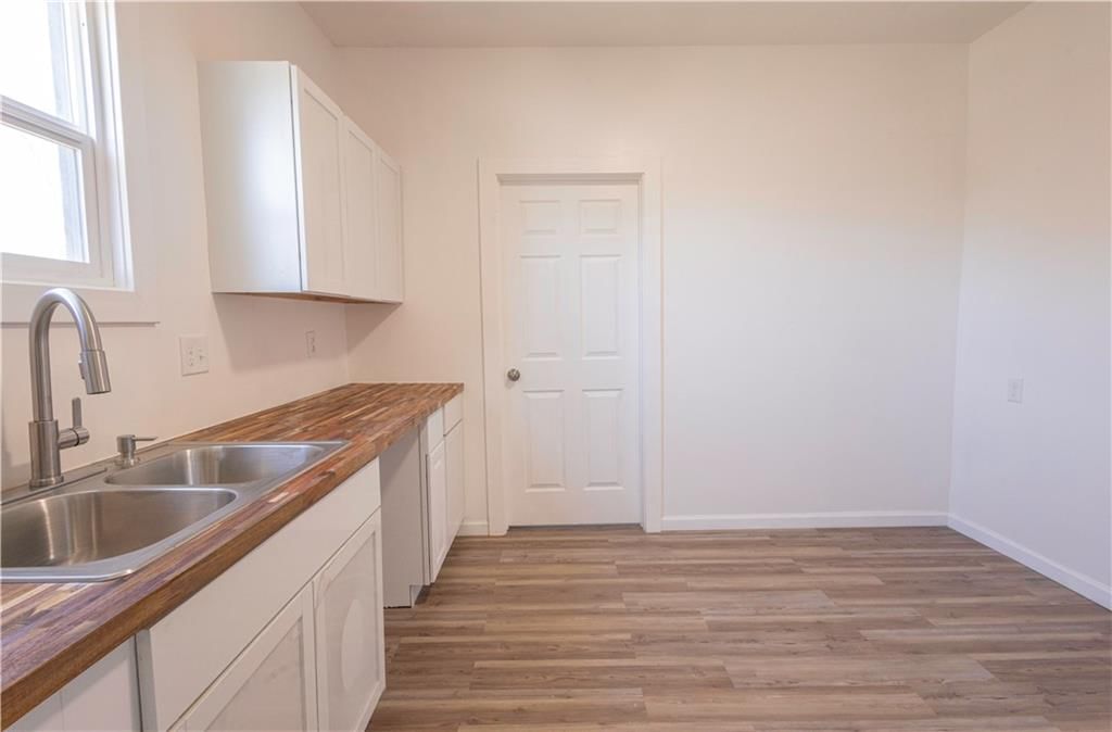 2130 E 24th Street — photo 16