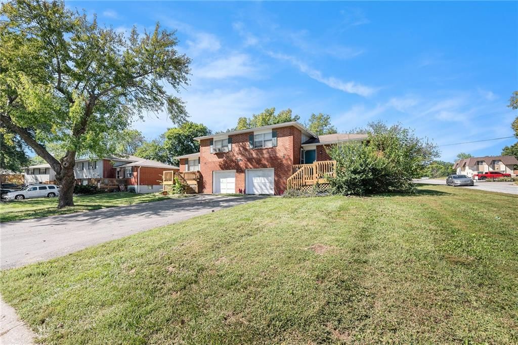 510 NE Florence Avenue — photo 5