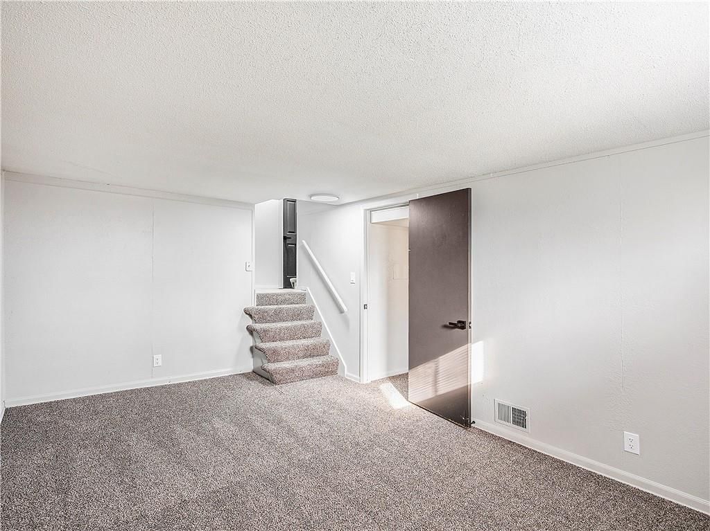 510 NE Florence Avenue — photo 20