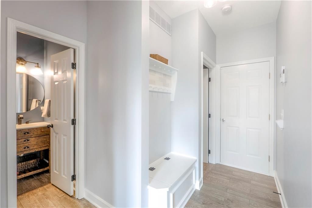4418 Silverheel Street — photo 15
