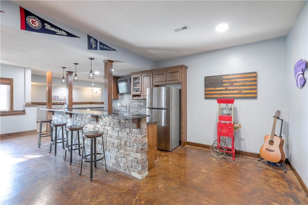 4418 Silverheel Street — photo 31