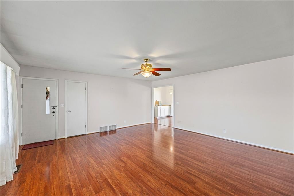 1310 S Poplar Street — photo 5