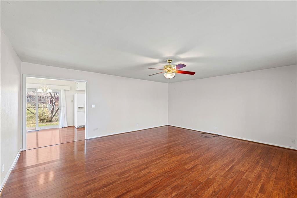 1310 S Poplar Street — photo 6