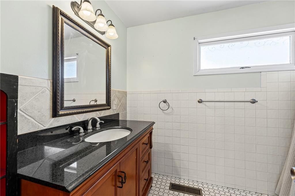 1310 S Poplar Street — photo 22