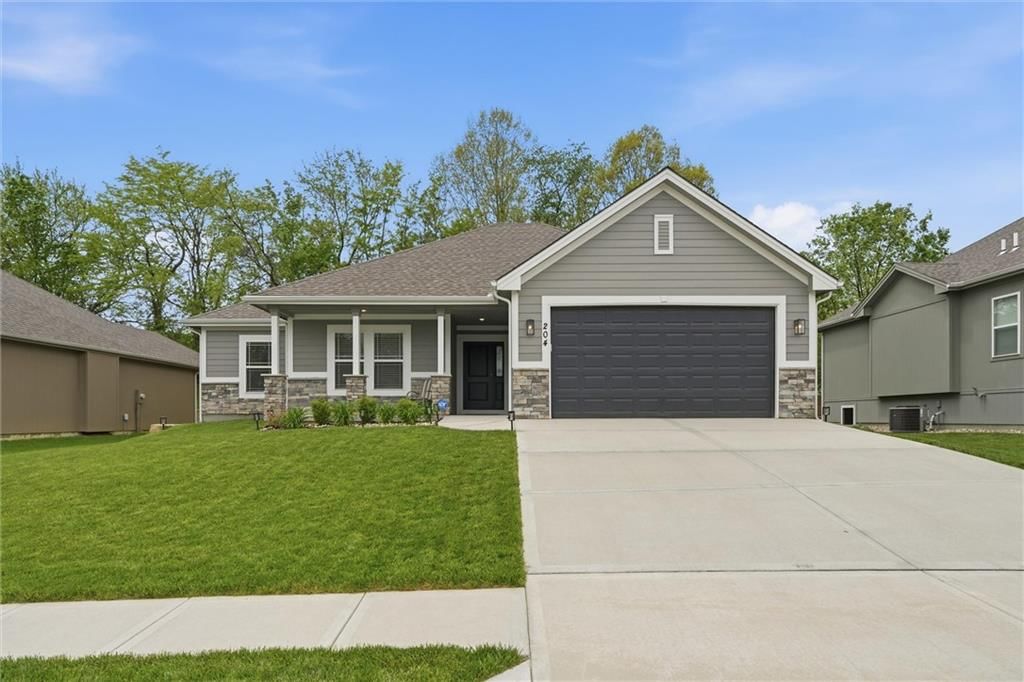204 S MARIMACK Court — photo 2