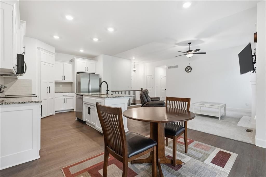 204 S MARIMACK Court — photo 13