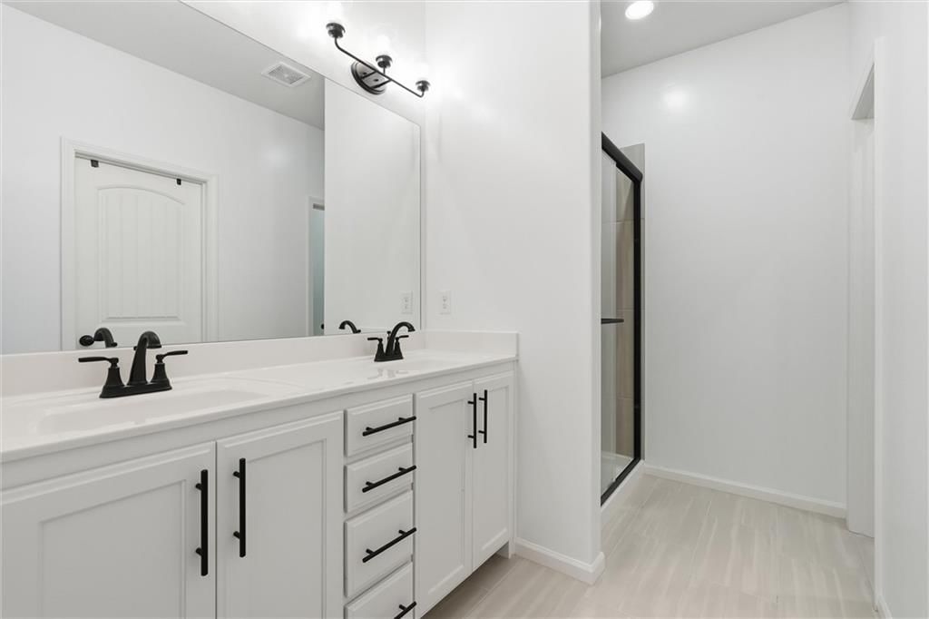 204 S MARIMACK Court — photo 19