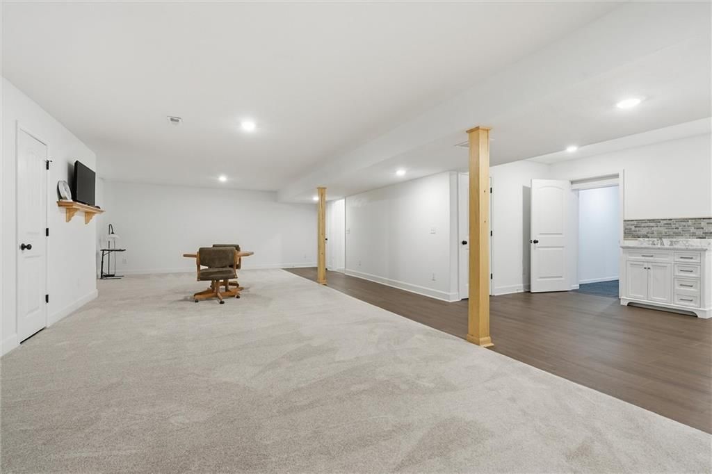 204 S MARIMACK Court — photo 26