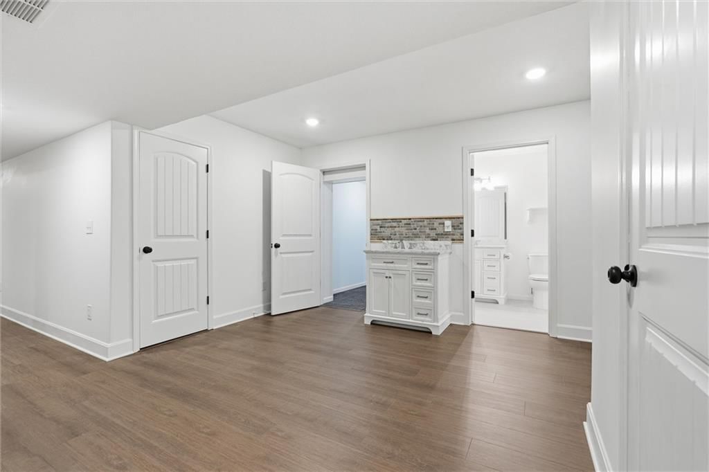 204 S MARIMACK Court — photo 28