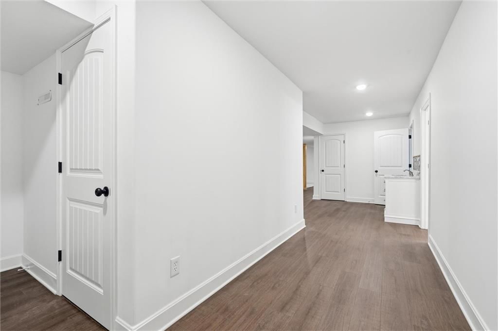 204 S MARIMACK Court — photo 30