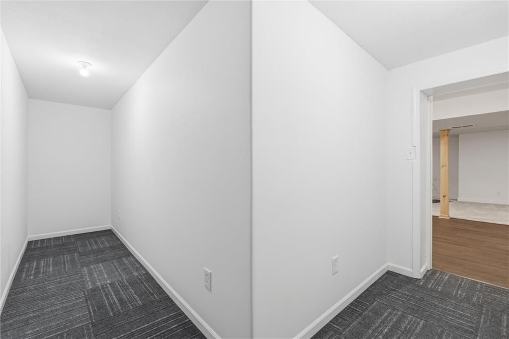 204 S MARIMACK Court — photo 31