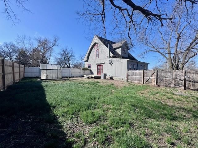 802 Sycamore Street — photo 16