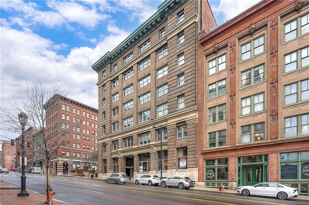 712 Broadway Boulevard — photo 2