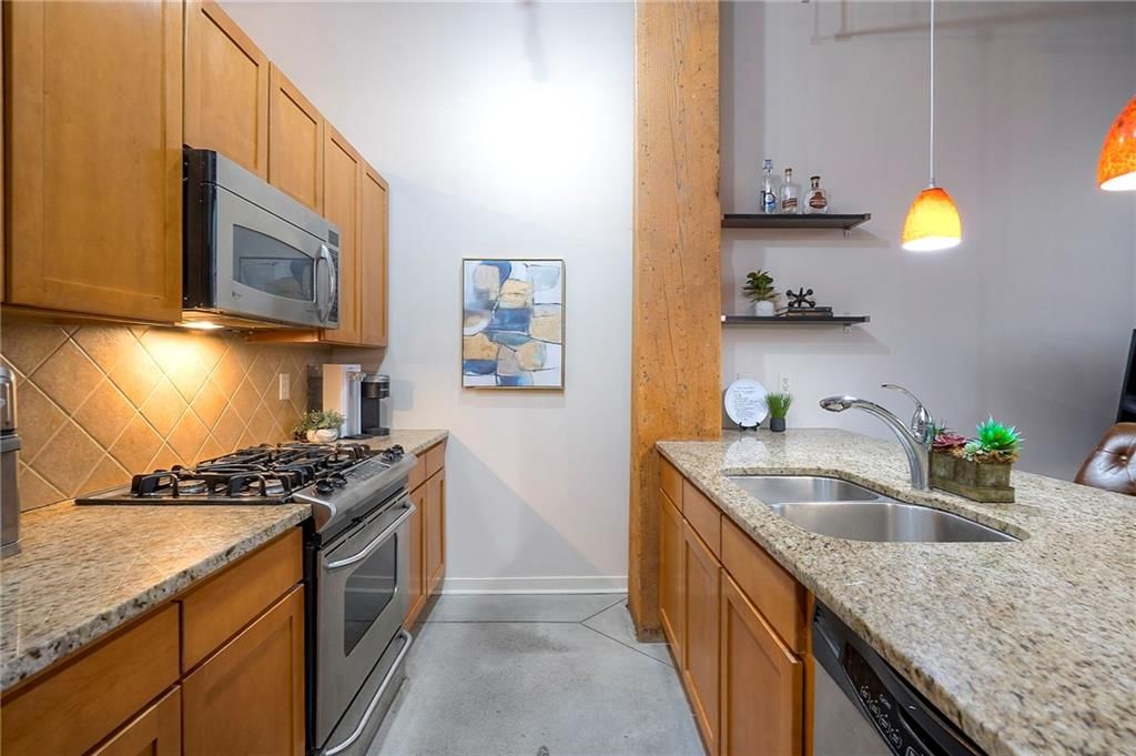 712 Broadway Boulevard — photo 11
