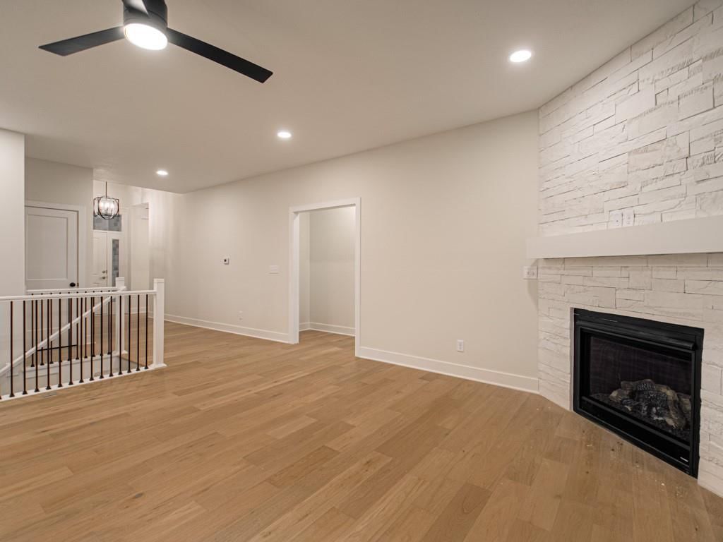 4725 NE Winn Road — photo 8