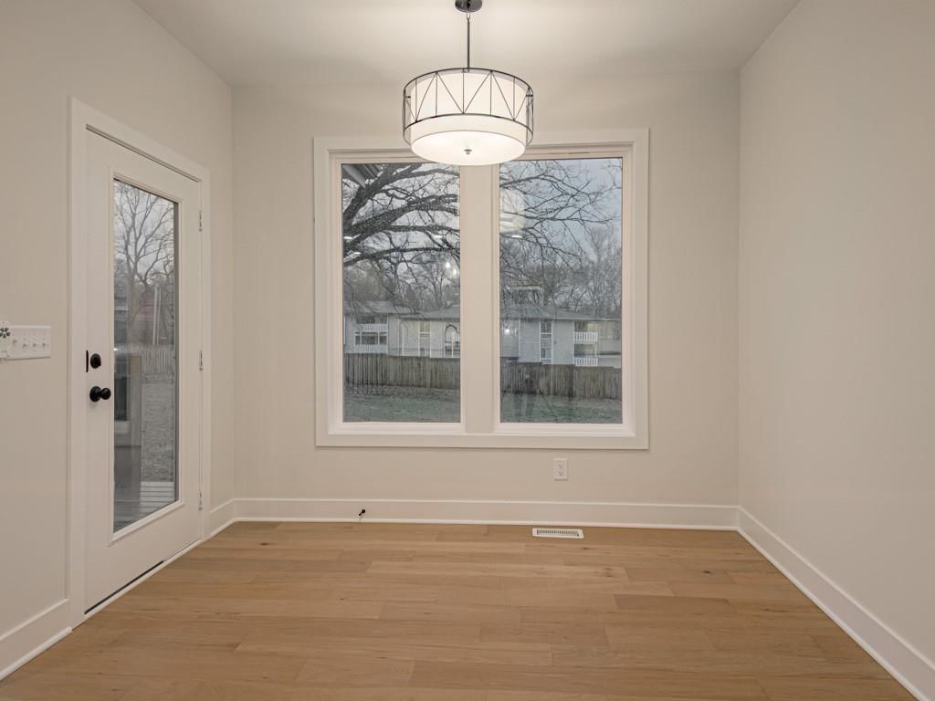 4725 NE Winn Road — photo 11