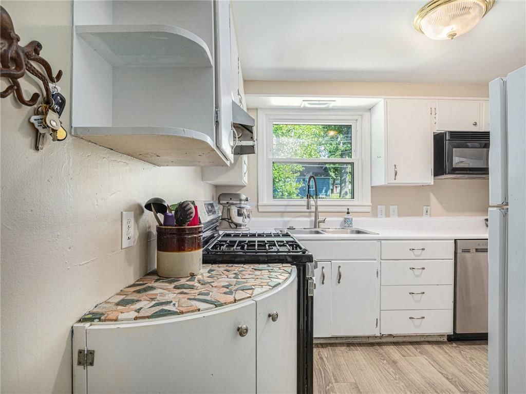 7829 Jefferson Street — photo 9