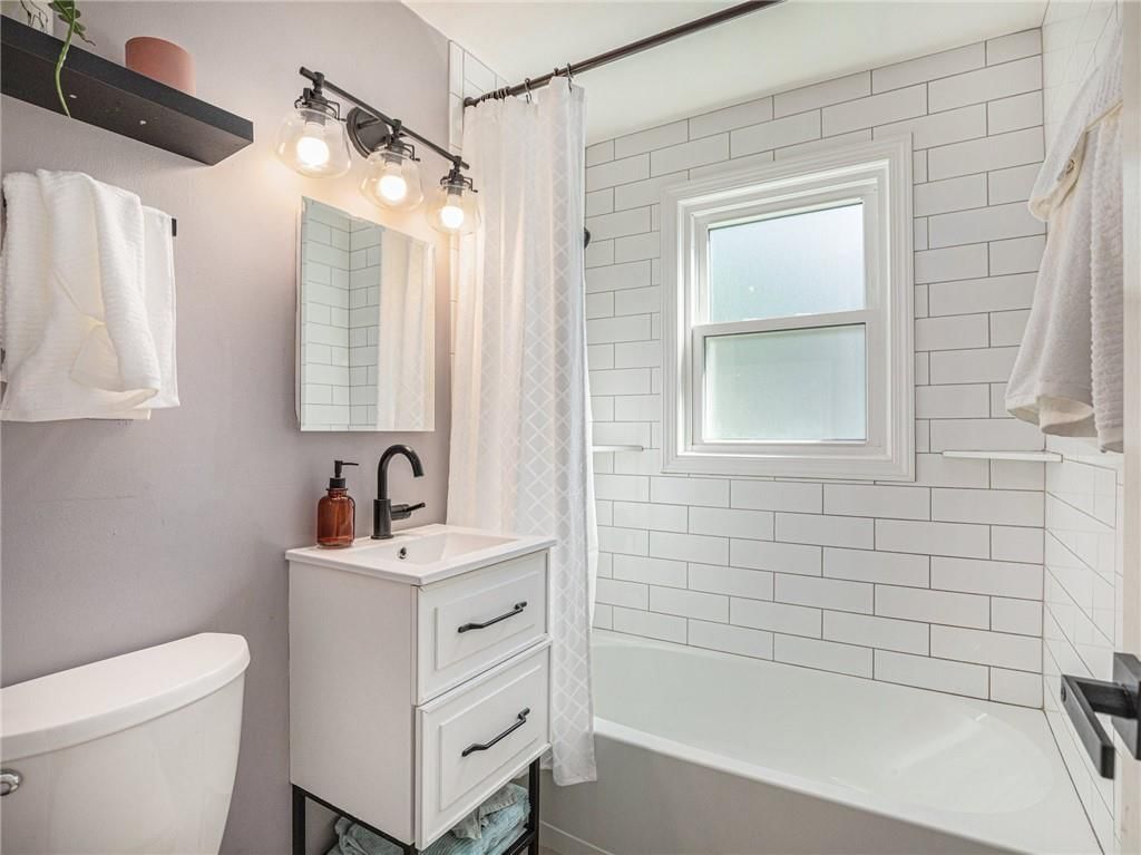 7829 Jefferson Street — photo 22