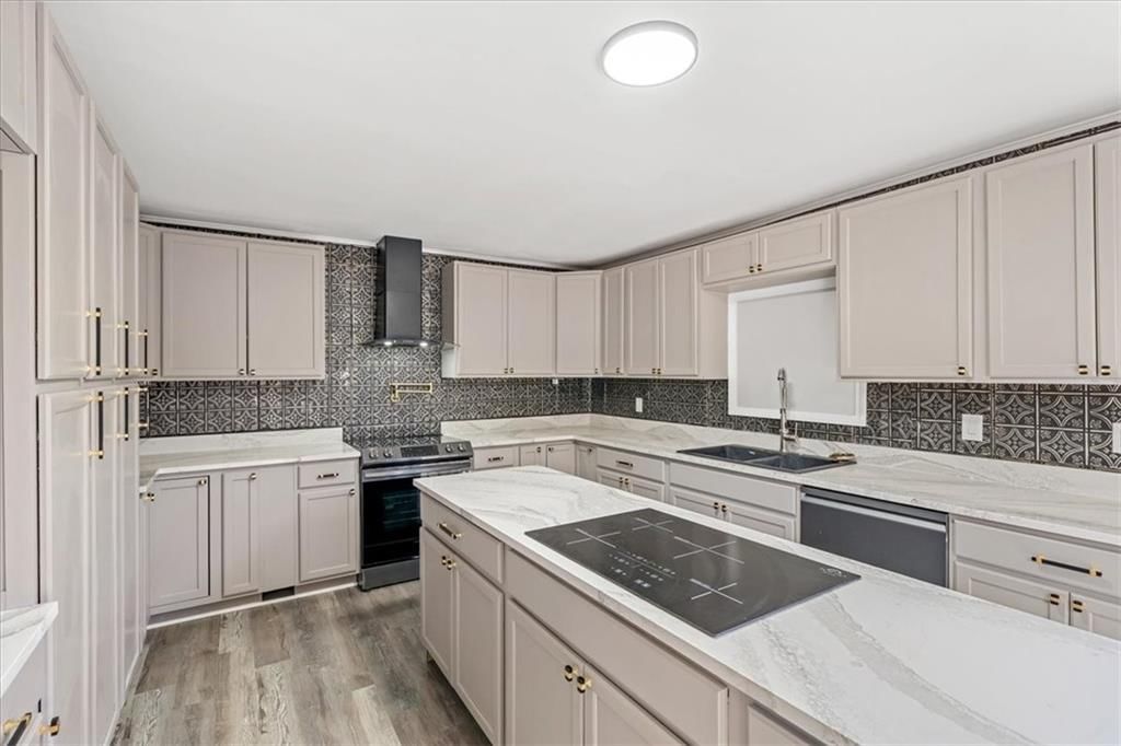 1304 Limit Street — photo 9