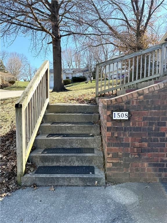 1508 Hale Avenue — photo 2