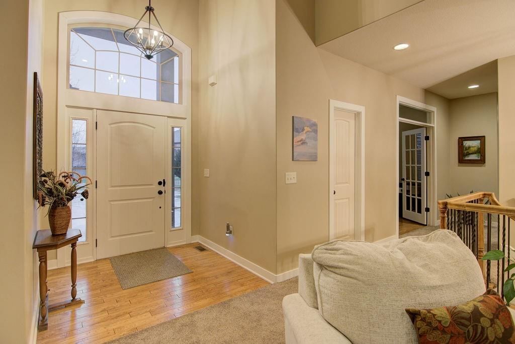 6819 Woodstock Court — photo 3