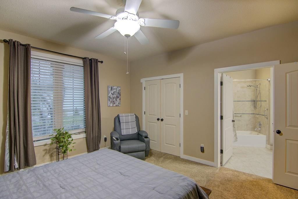 6819 Woodstock Court — photo 31