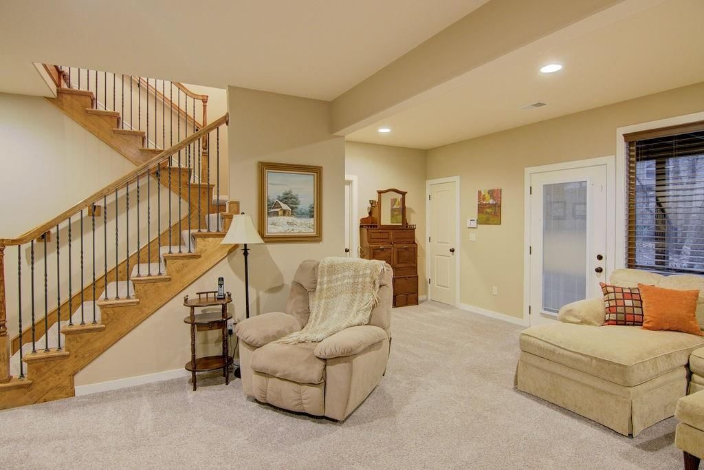 6819 Woodstock Court — photo 38