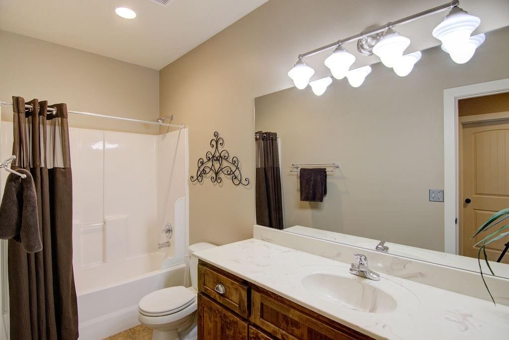 6819 Woodstock Court — photo 40