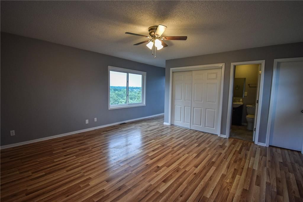 304 E 164th Terrace — photo 14