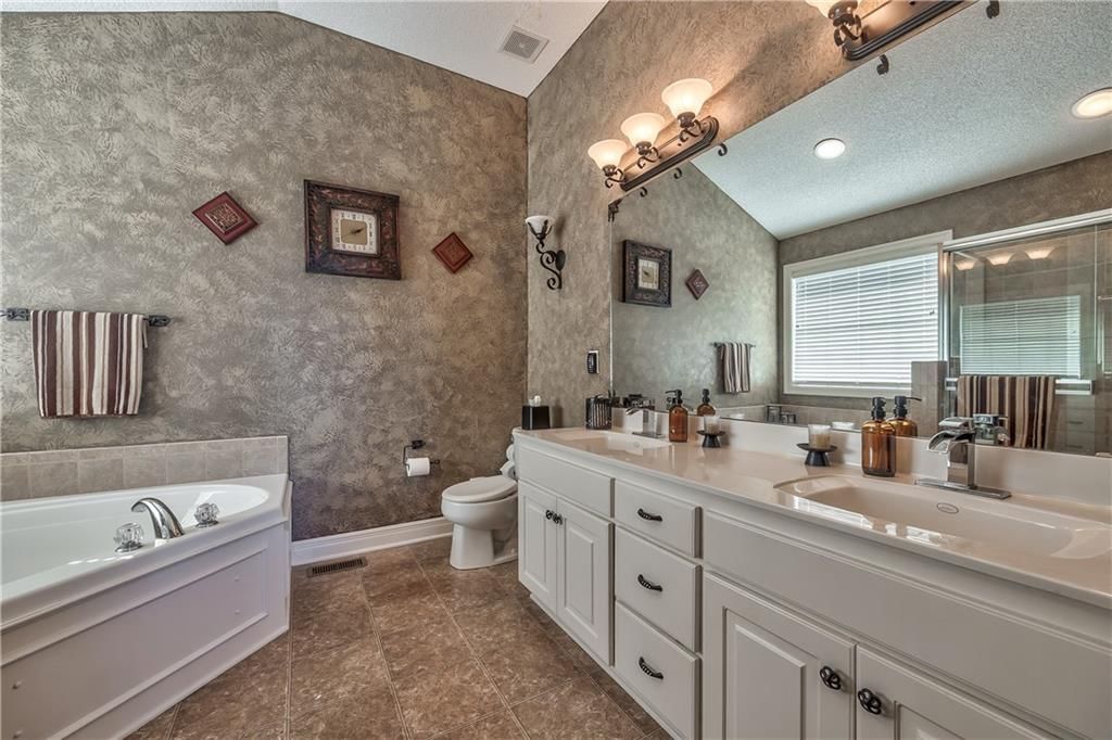 10666 S Emerald Street — photo 13
