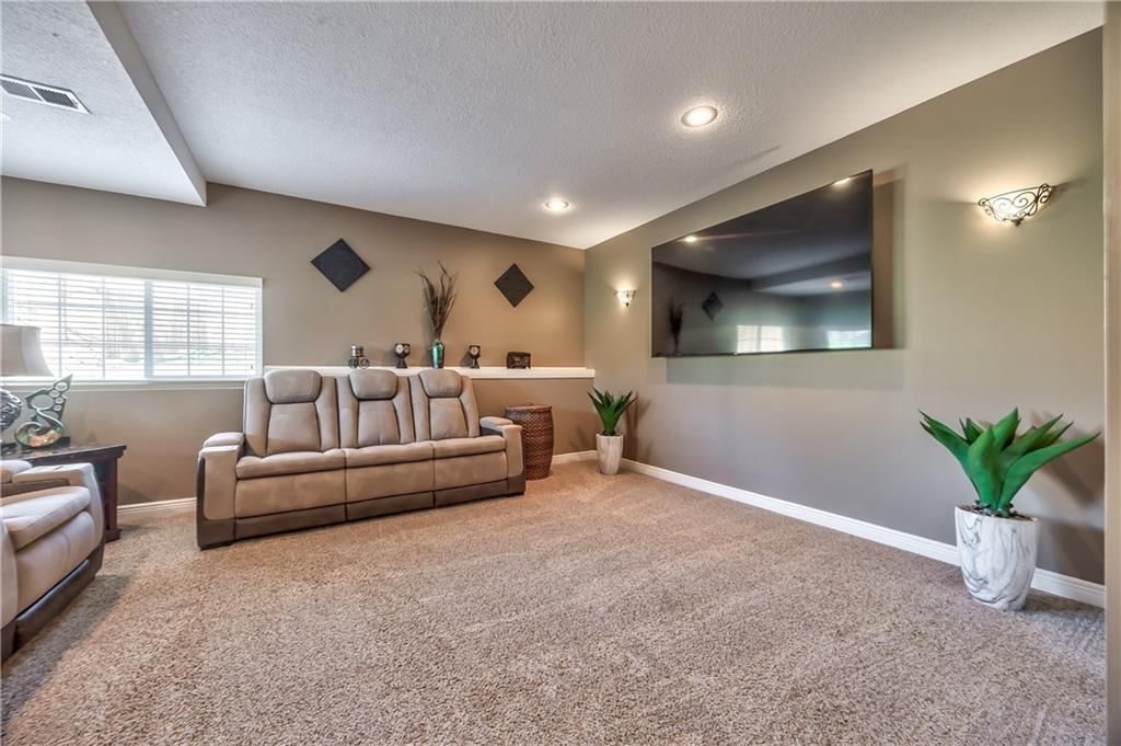 10666 S Emerald Street — photo 20