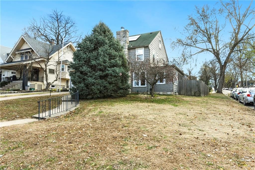 1519 Tauromee Avenue — photo 4