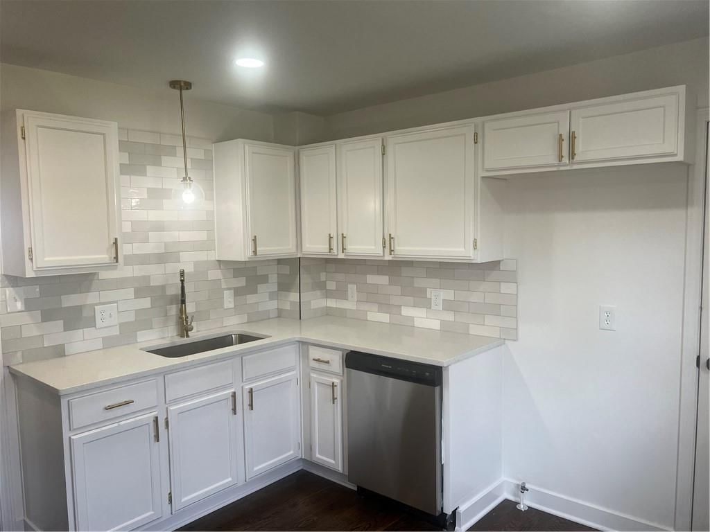 7923 James A Reed Road — photo 9