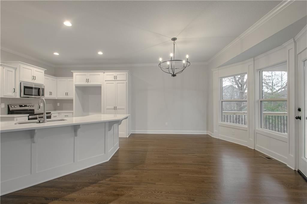 11809 N Wheeling Avenue — photo 10