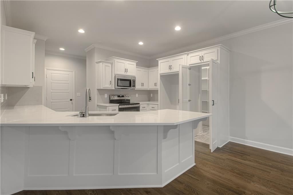 11809 N Wheeling Avenue — photo 12