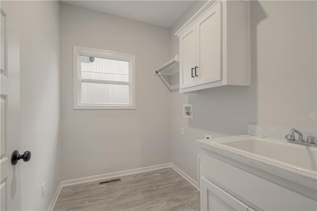 11809 N Wheeling Avenue — photo 16