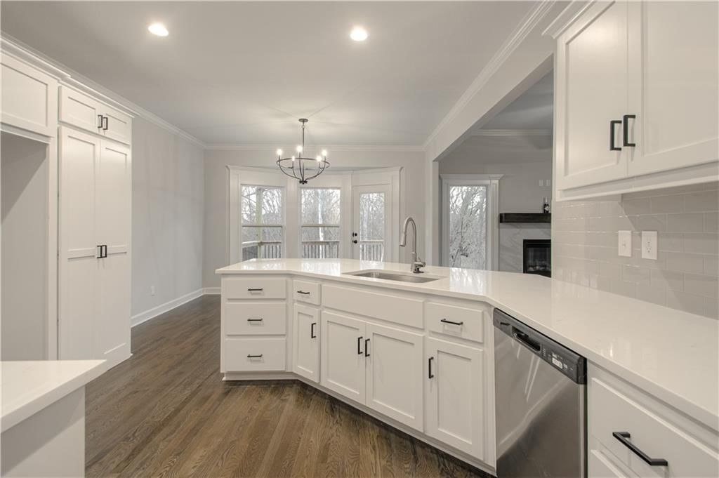 11809 N Wheeling Avenue — photo 18