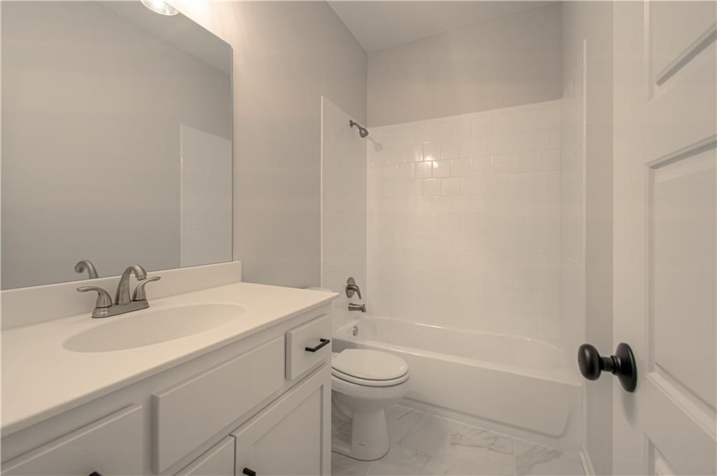 11809 N Wheeling Avenue — photo 27