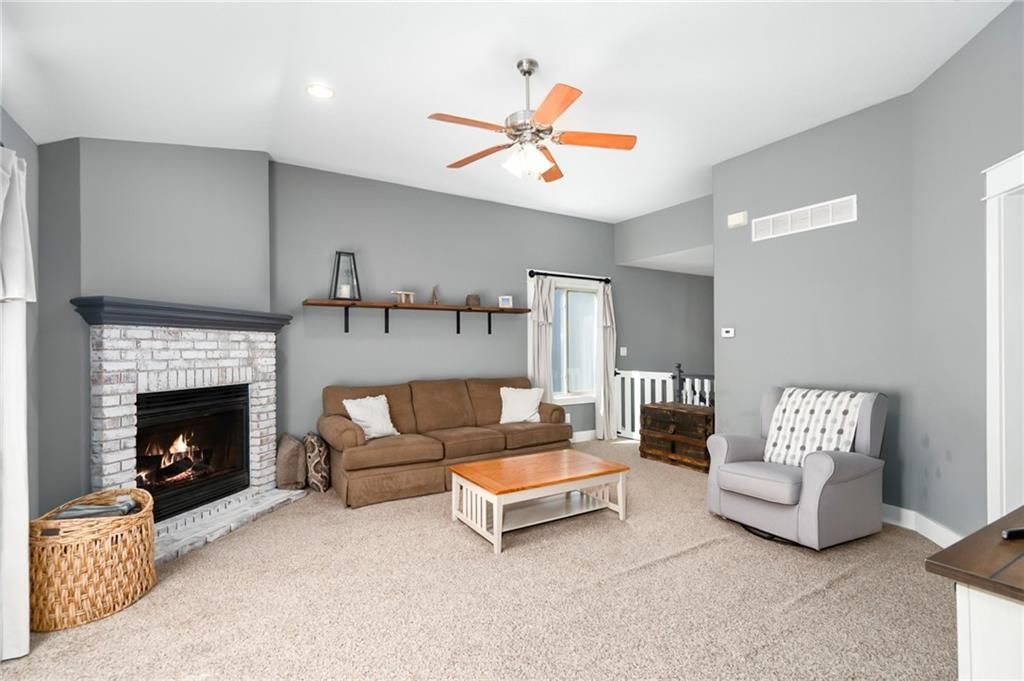 920 Deer Ridge Court — photo 4
