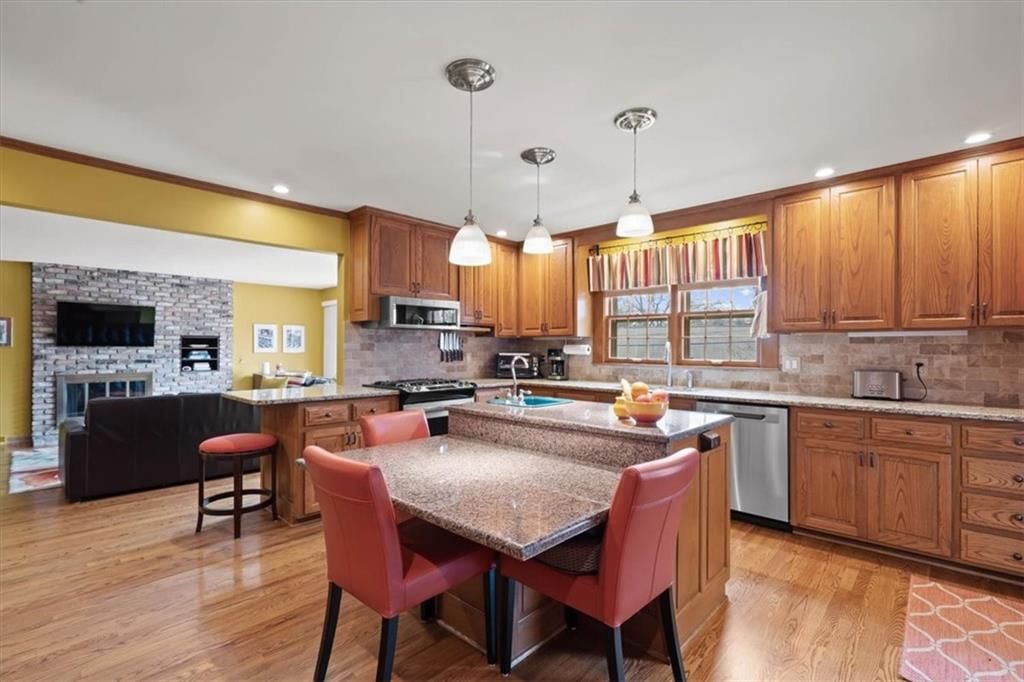 6601 Outlook Drive — photo 2